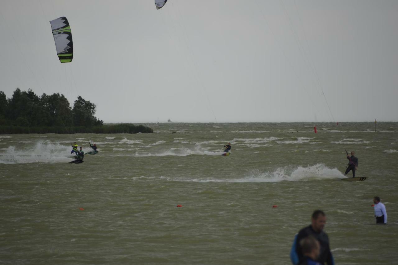 Vakantiehuis Het Voorhuis Op Landgoed Koepeltjesplaats Gaast Esterno foto